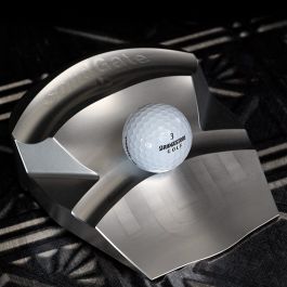 benock-solid-gate-putting-